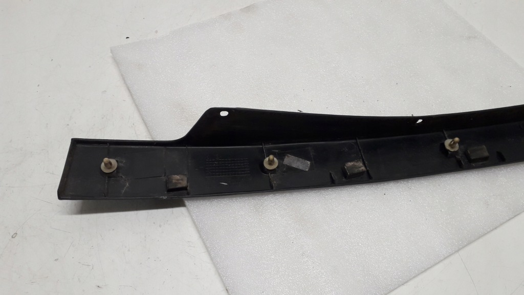 Korando ii 2 96- молдинг ліва задня 79614-06005 Київ