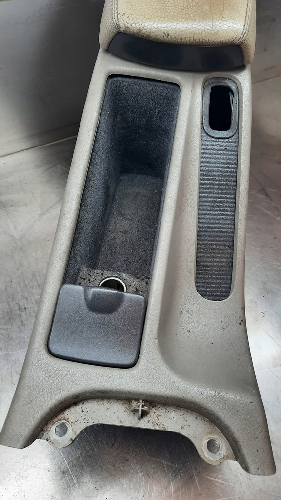 фото №10, Підлокітник volvo s40 00-04r lift 1.9 dci