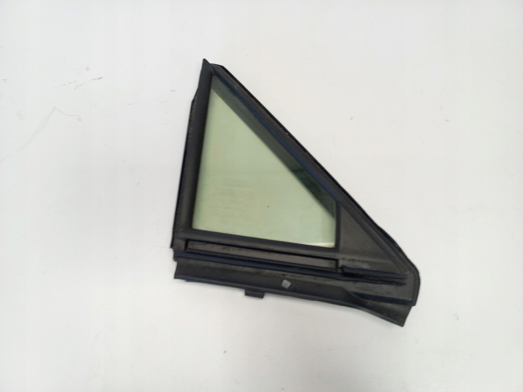 фото №1, Стекло треугольник правая toyota rav4 v