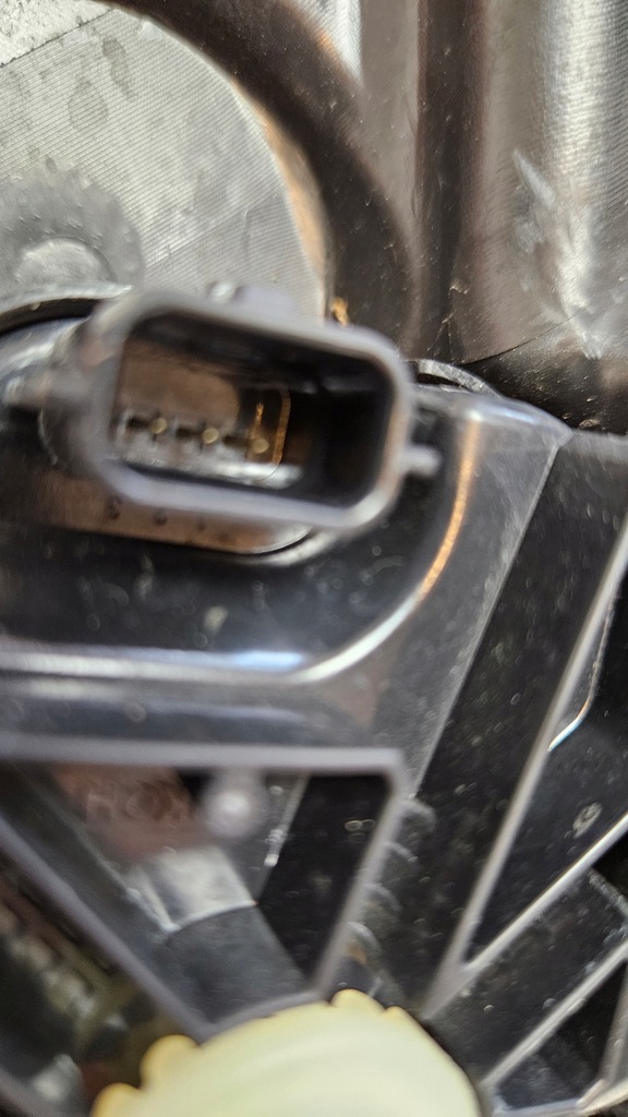 фото №13, Лампа перед левая линза led toyota verso-s ractis ii 2010-