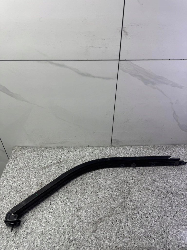 Купити Напрямна напрямна дверей правий задні berlingo 3 2018-