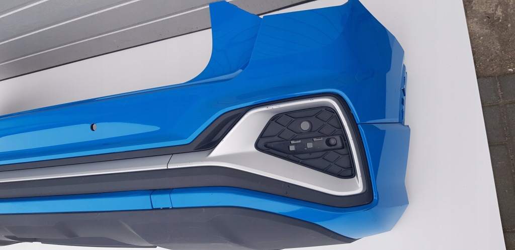 Audi q2 s-line 21- 81a бампер pdc задній задня 81a807323c Недорого