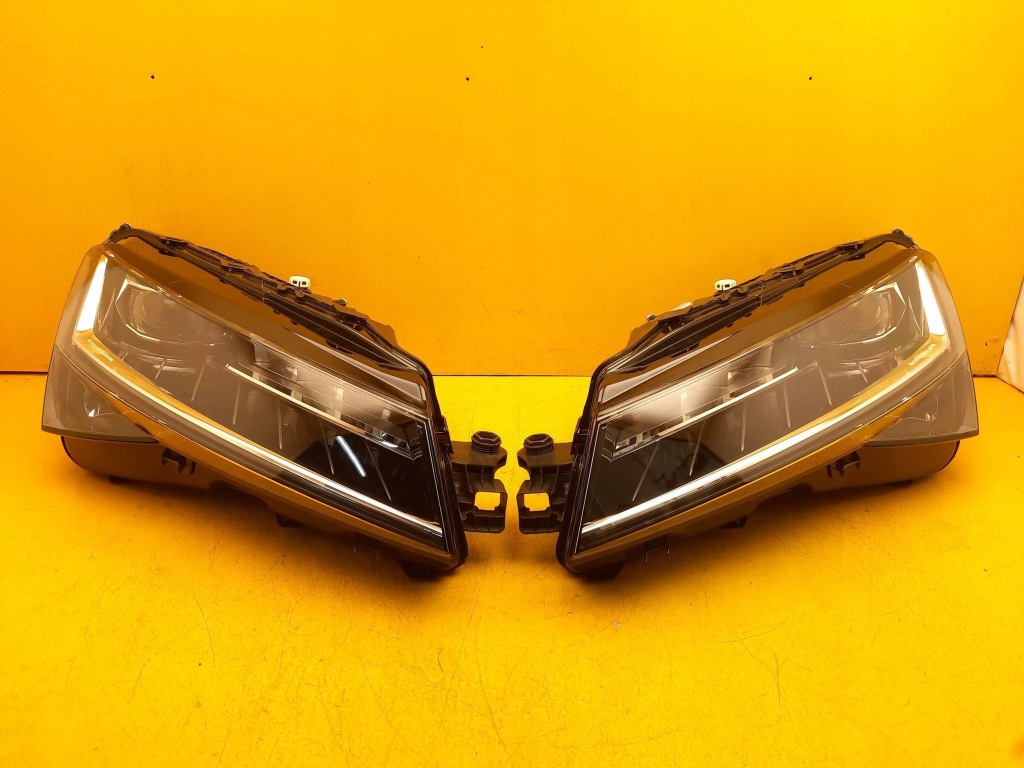 Купить Skoda superb 3 фара перед правый  левая комплект новая  uk