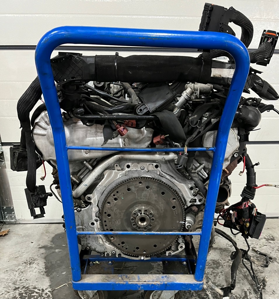 Audi a8 d4 рестайлінг  двигун 4.2 tdi cte ctec Доставка