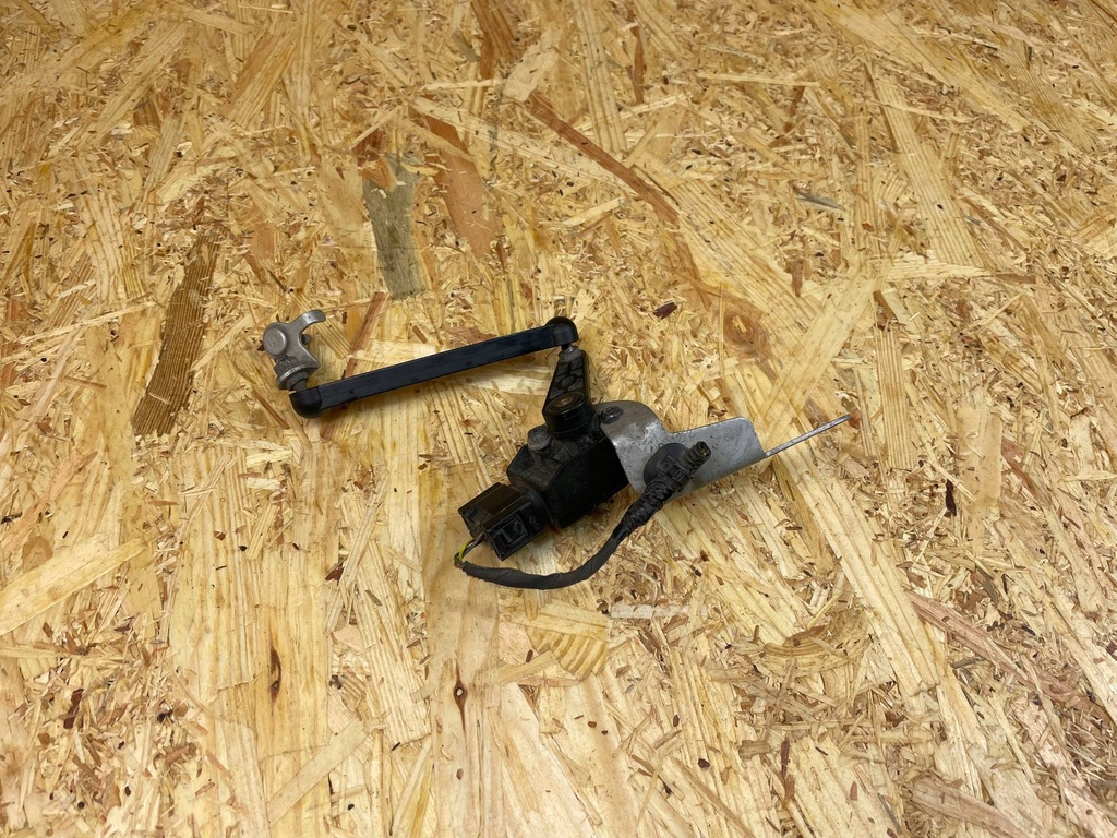 фото №6, Датчик вирівнювання світла лампа лівий volvo xc40 c40 32221477 32221957