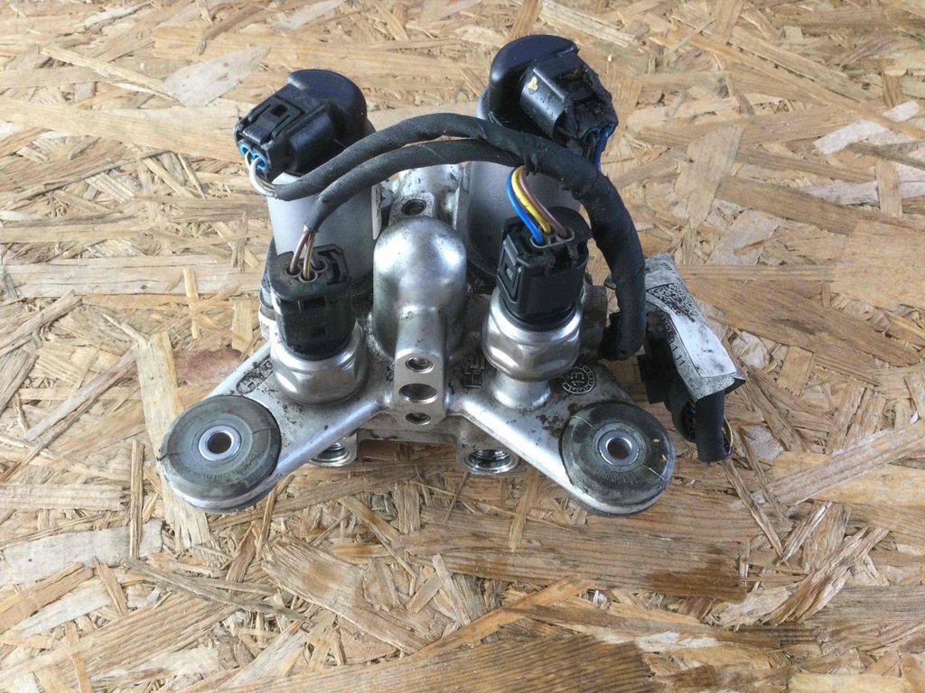 фото №1, Блок клапанов подвеска porsche 991 99135907702