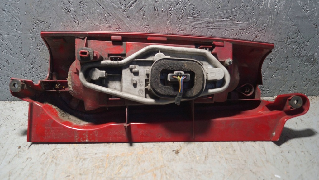 фото №10, Лампа правий задня peugeot partner iii berlingo iii 9680607880 s1385