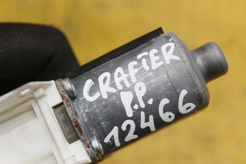 фото №7, Моторчик стекло правый перед vw crafter a0068205542