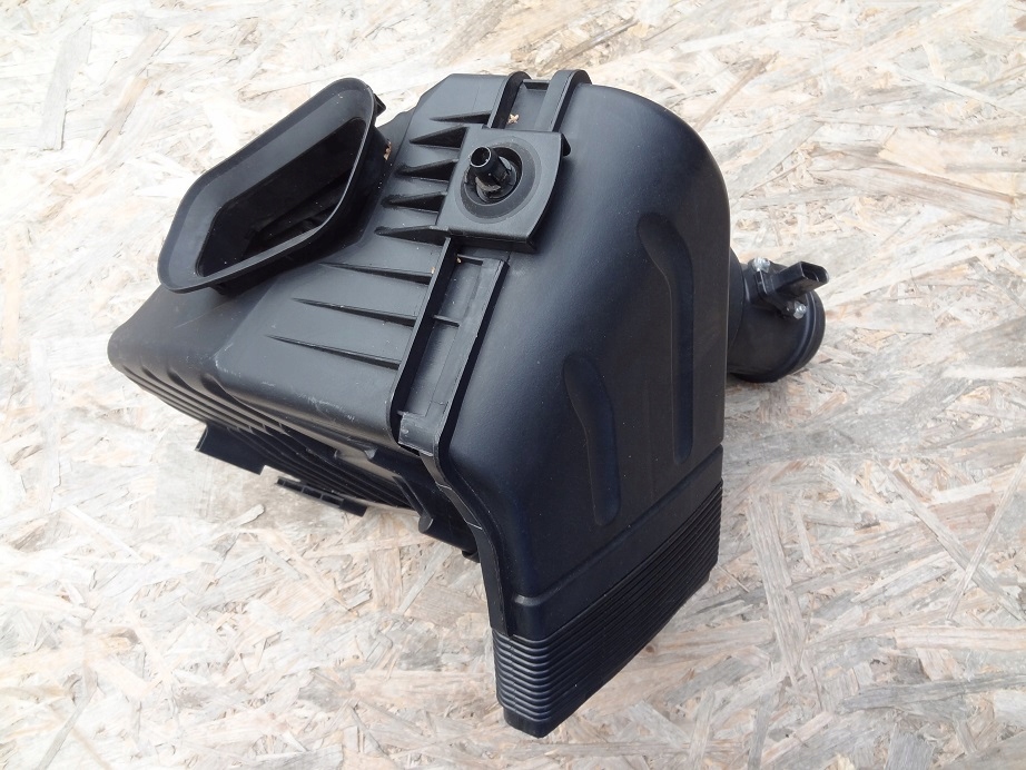 фото №2, Корпус фільтра повітря 059133835k 2.7 tdi a4 b7