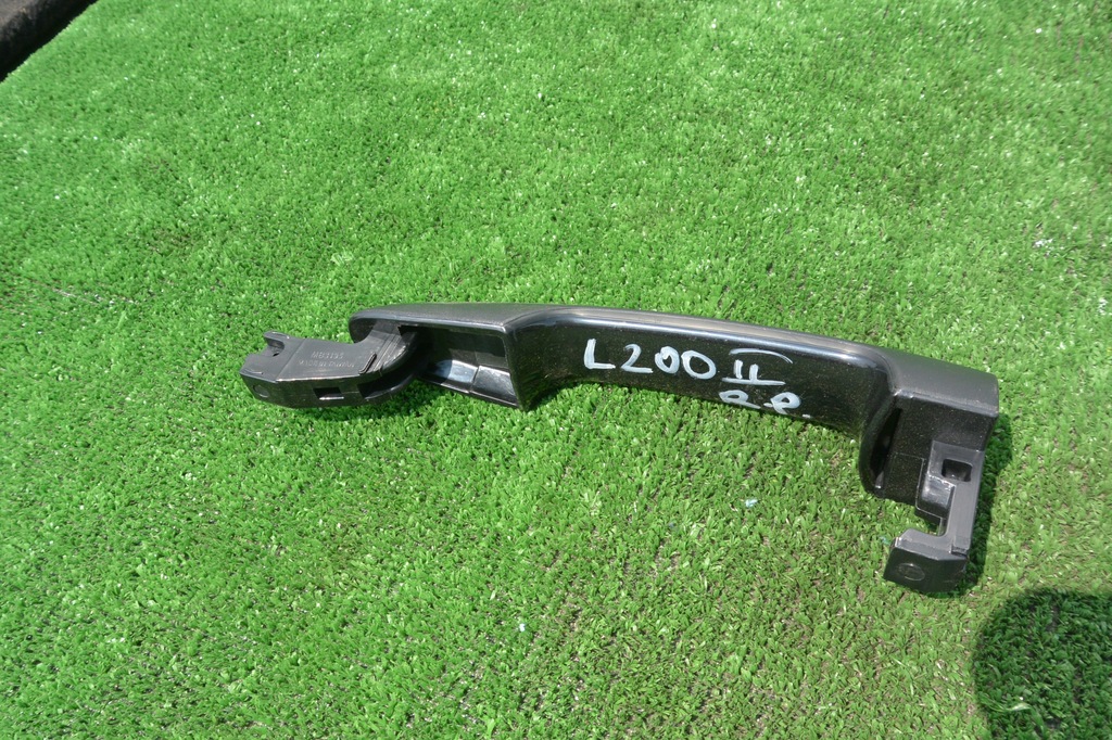 фото №1, Ручка дверь правая перед mitsubishi l200 ii 06-15