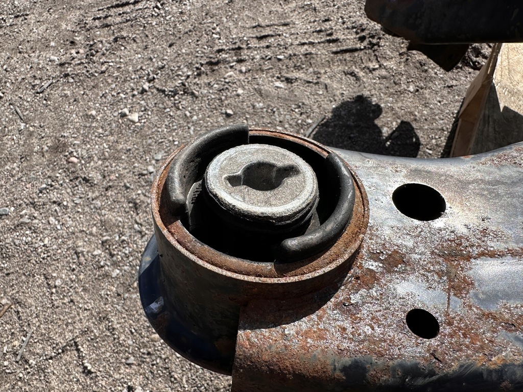 фото №13, Подрамник подрамник балка задняя задняя dodge charger 6.4 srt 2011 - 2014