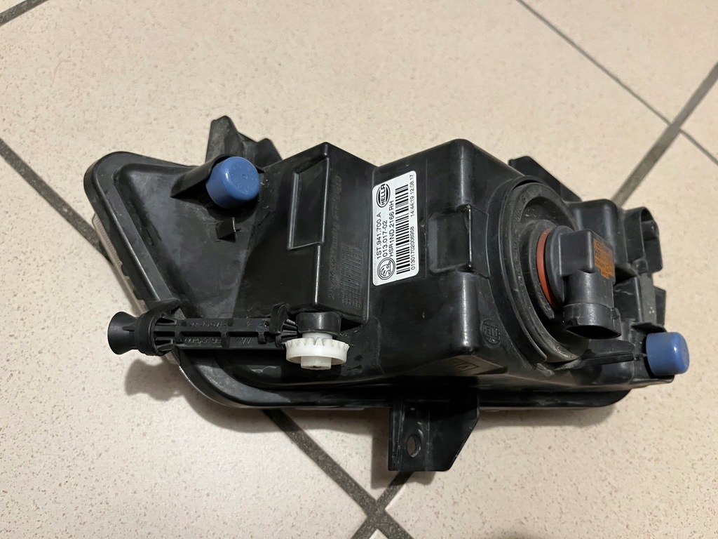 фото №11, Skoda citigo lift лампа противотуманная фара правый