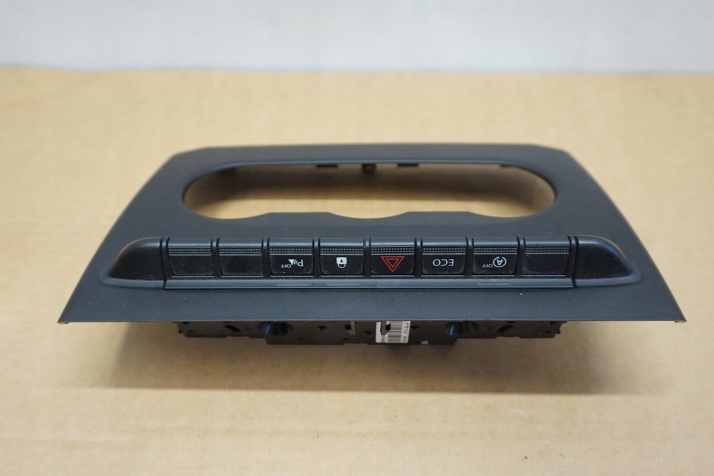 фото №1, Рамка обдув dacia duster ii