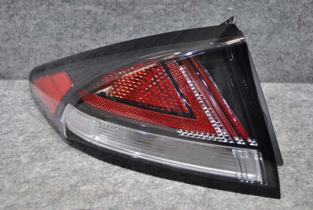 фото №1, Hyundai ioniq lift лампа левый задняя led 92401 g22