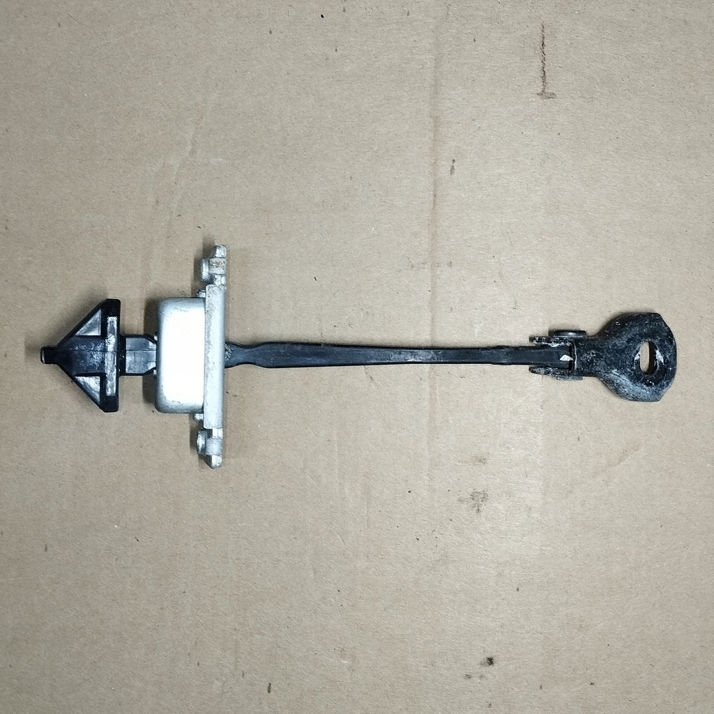 фото №2, Mazda rx8 rx-8 ограничитель отбойник дверь правый задняя правая сторона