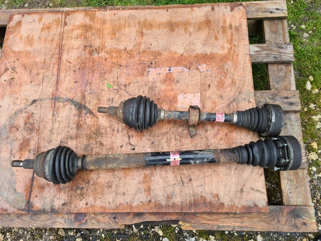 фото №1, Привідний вал ліва права vw new beetle 2.0 b 1j0