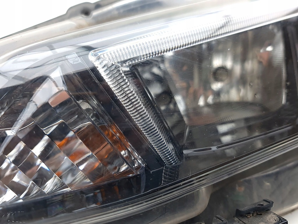 фото №15, Nissan leaf ii ze1 2018 левая сторона лампа передняя