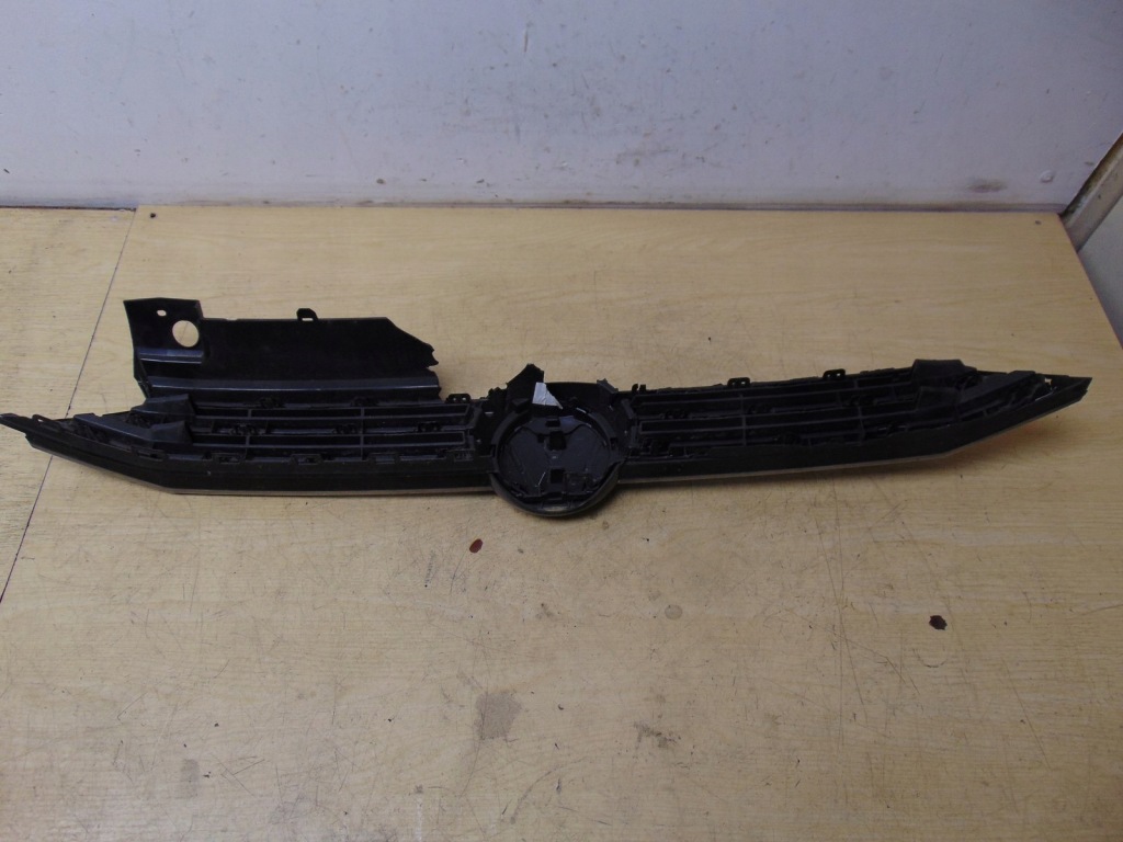 фото №8, Решётка радиатора решётка радиатора vw golf vii sportsvan накладки хром