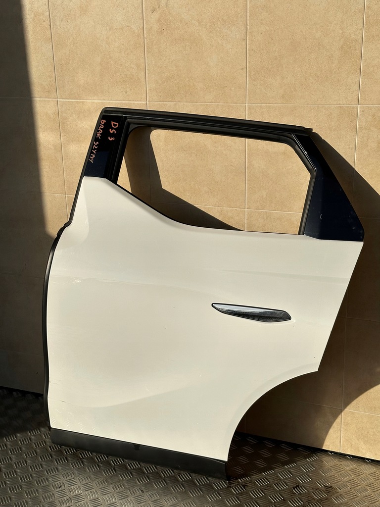 фото №2, Дверь левая citroen ds3 crossback 2019 rok