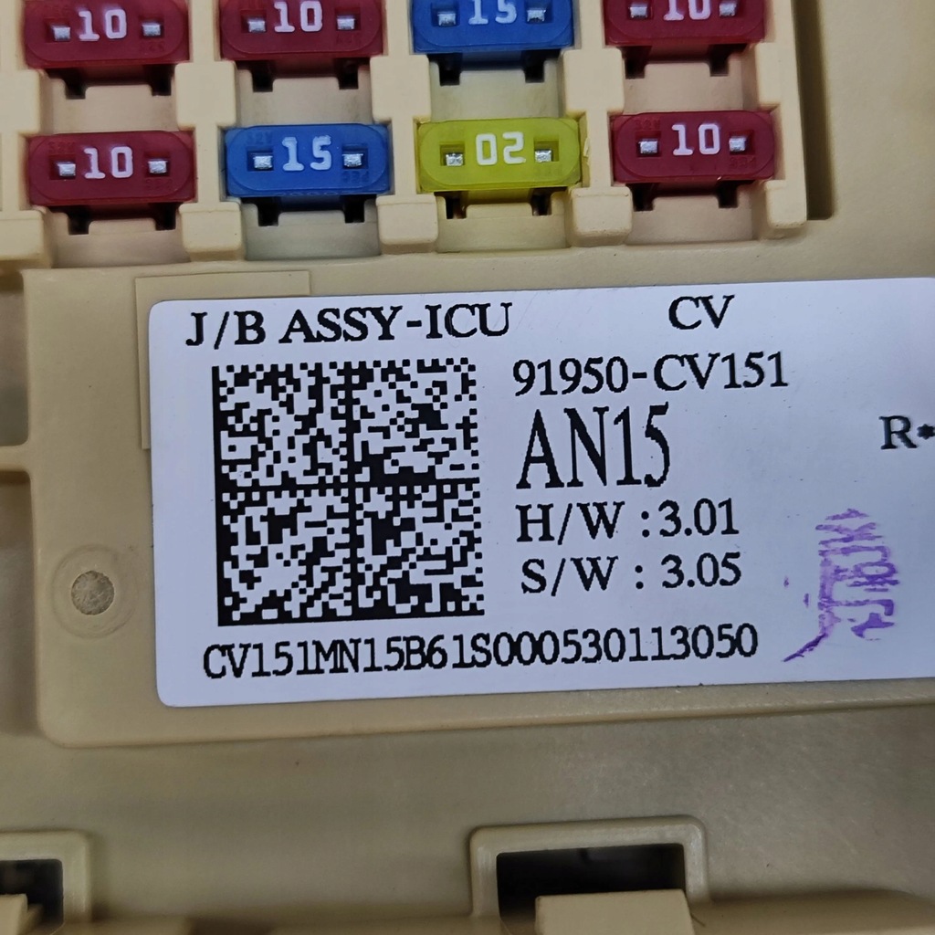 фото №8, Kia ev6 2023 рамка / модуль предохранителей