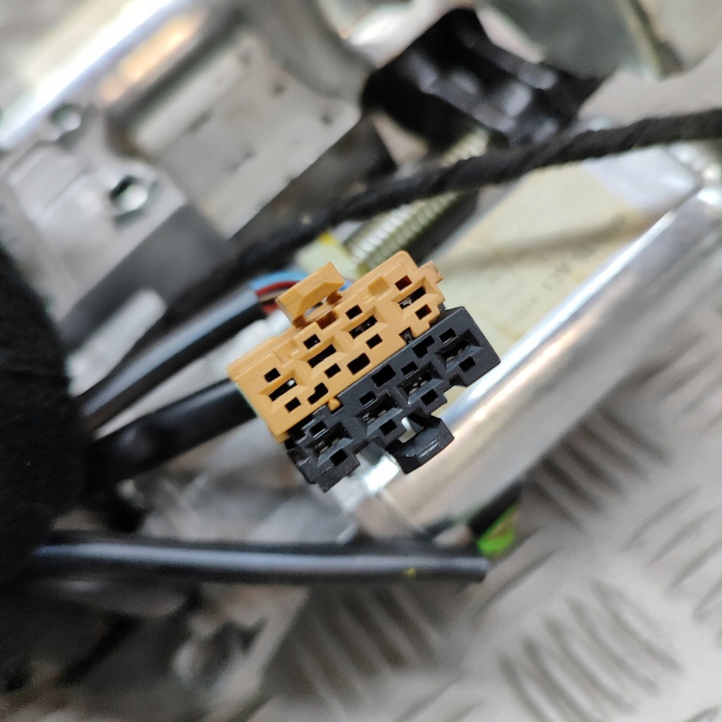 фото №9, Audi a8 s8 d3 4e 2006 часть механический системы рулевой