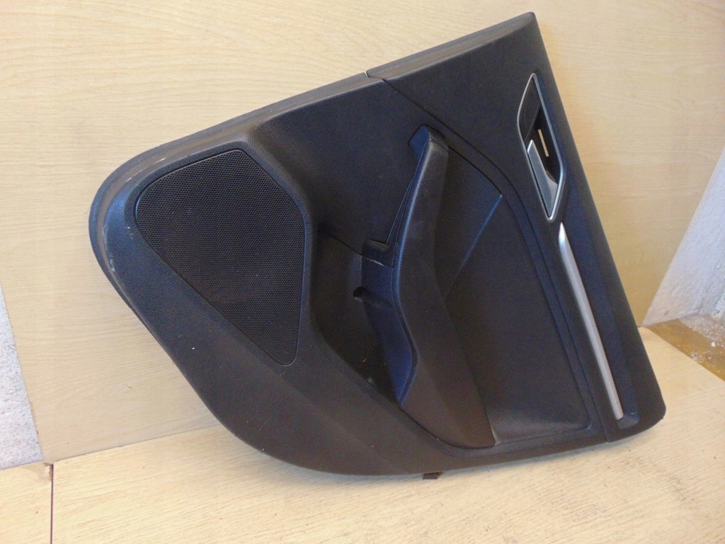 фото №4, Обивка обшивка дверь правый задняя audi a3 8v 5d