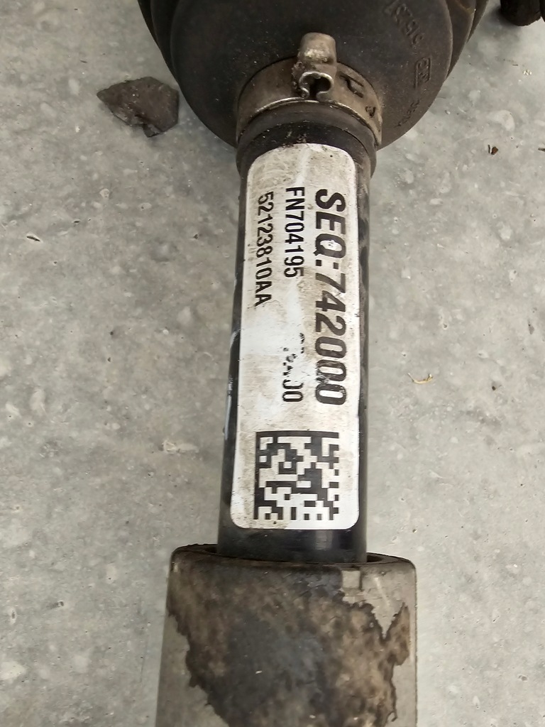 фото №13, Chrysler 200 15- приводной вал левая правая перед 2.4 usa 52123849aa