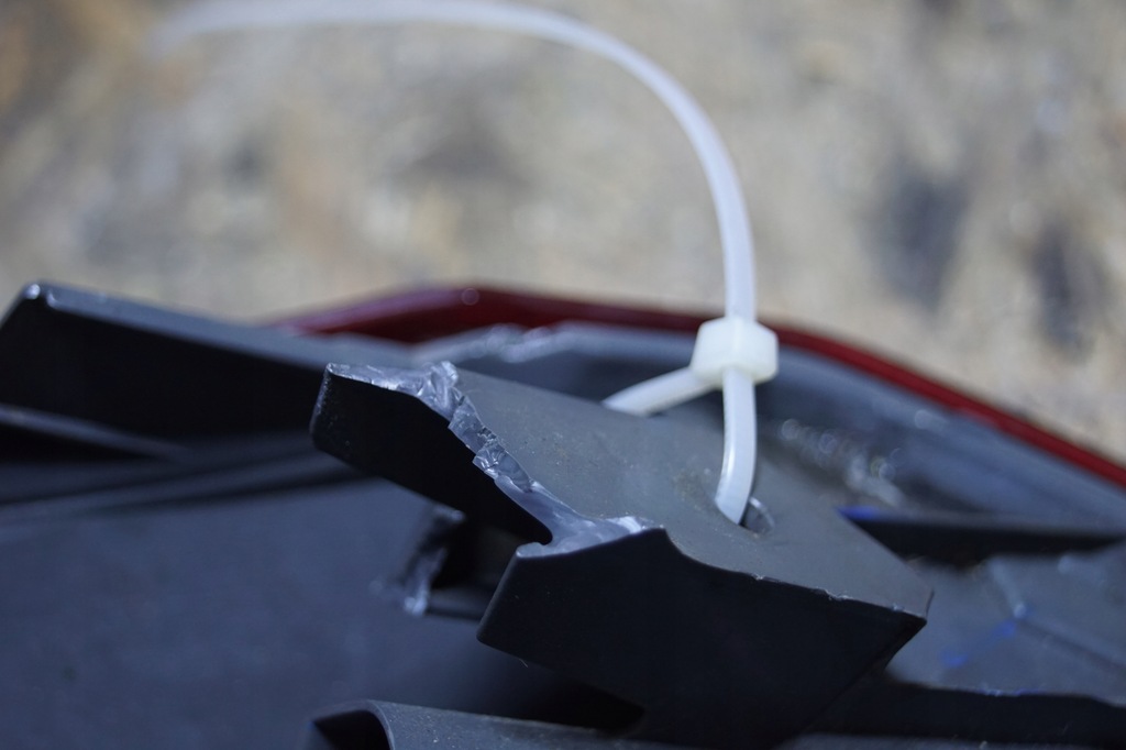 фото №7, Subaru legacy iv лампа права задня