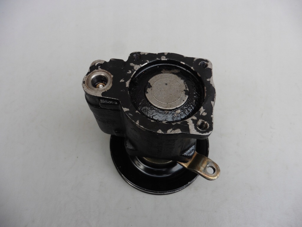 Насос усилителя 7672955270 bmw e23 735i 130 bar zf Киев