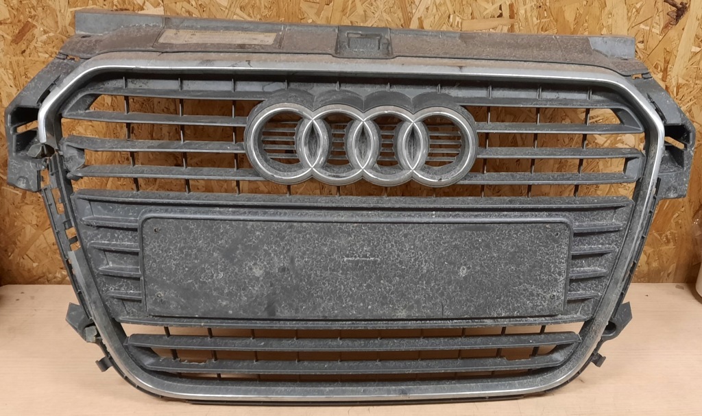 фото №1, Решітка радіатора решітка радіатора бампера радіатора audi a1