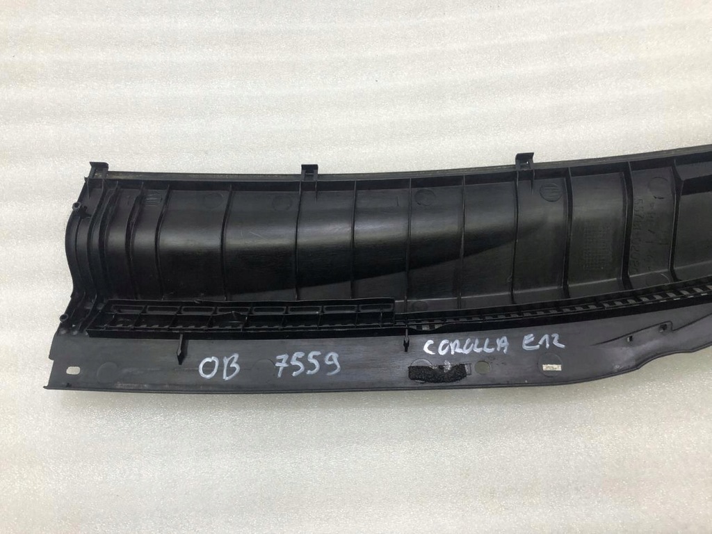 фото №10, Жабо праве toyota corolla e12 120 55781-02080