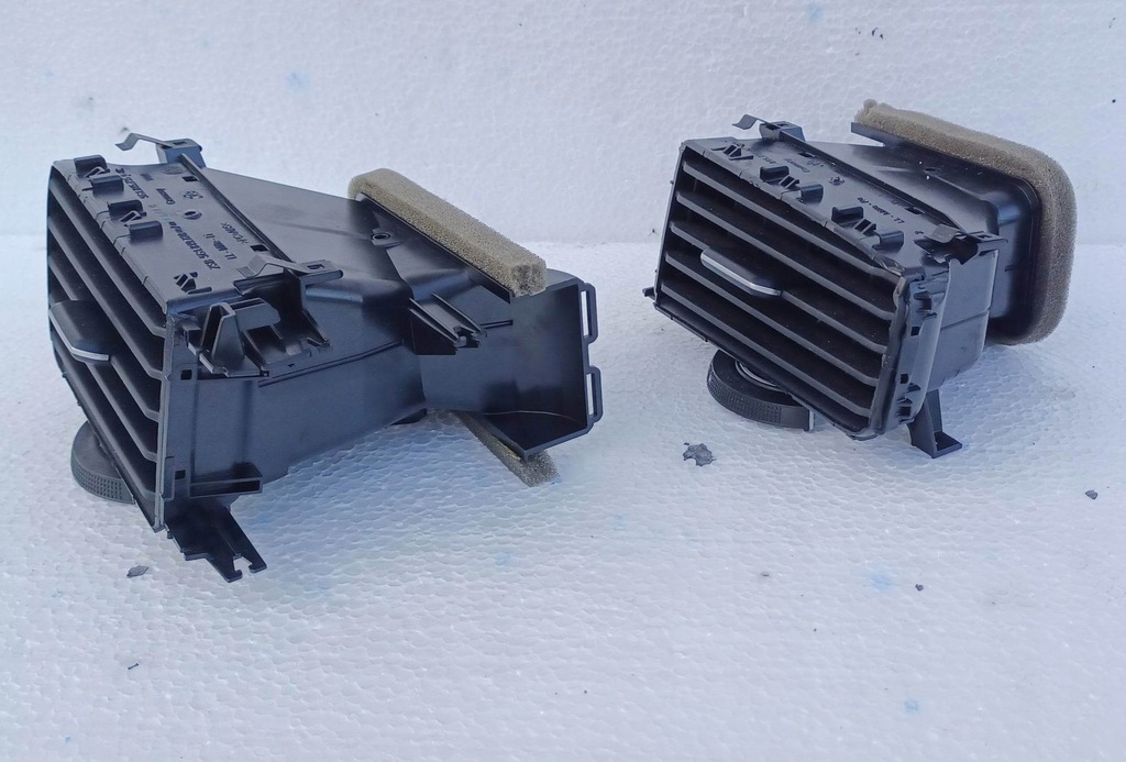 фото №9, Решітка обдув vw golf vii 5g1815735c 5g1815736c