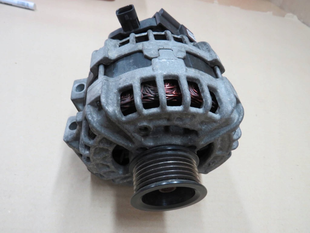 Opel insignia a рестайлинг  2.0 cdti b20dth генератор 39007852 Киев