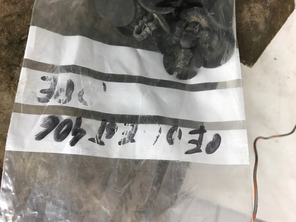 фото №15, Шумоизоляция шумоизоляция капот peugeot 406 coupe клипсы оригинал