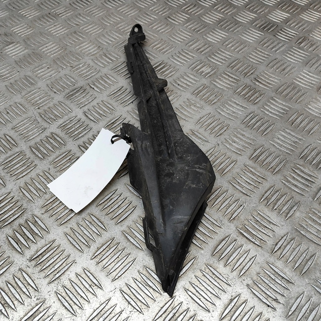 фото №2, Lexus rx 450h 2018 правая сторона решётка радиатора радиатора / решётка радиатора