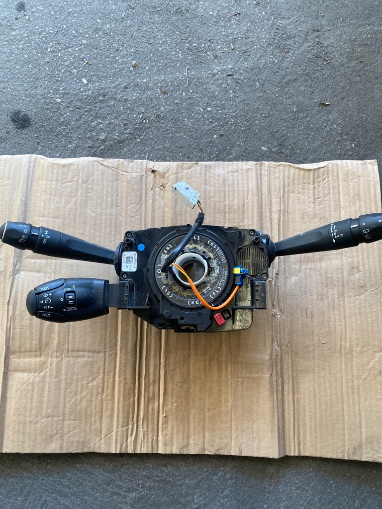 фото №1, Peugeot переключатель комбинированный лента pod руль