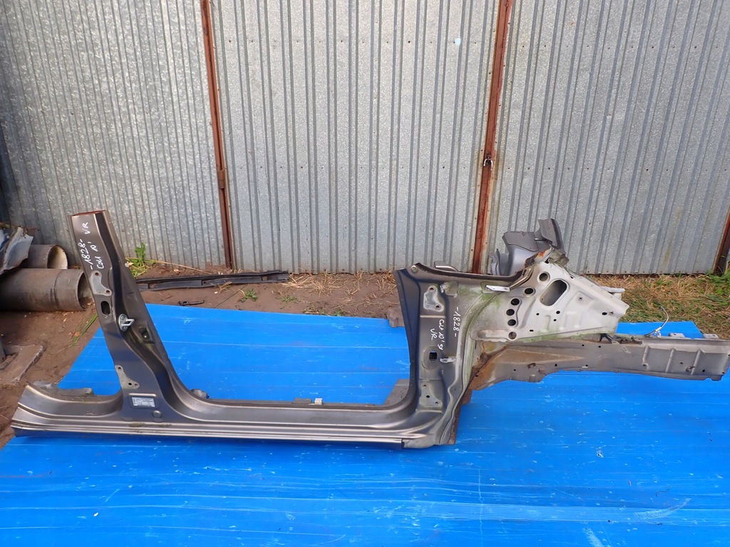 фото №1, Mitsubishi colt 04-12 5d порог правый лонжерон