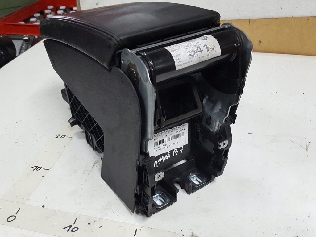 фото №4, Vw passat b7 10-14 подлокотник кожаный