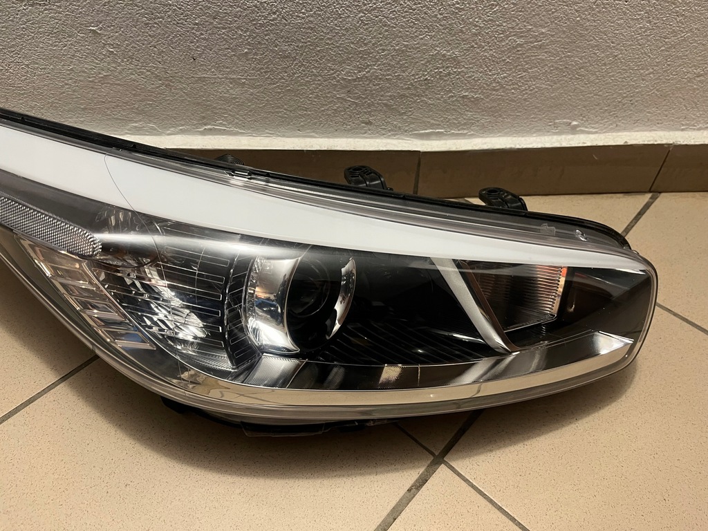 фото №9, Лампа передня перед права kia ceed ii 2 12- 92102-a2010