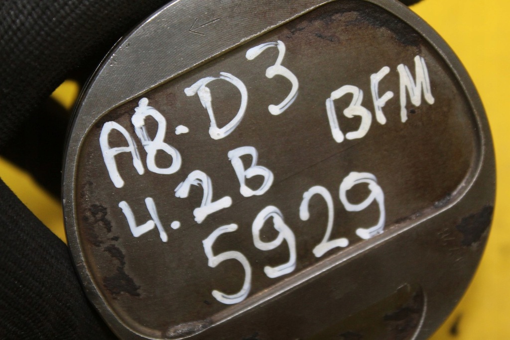 фото №8, Поршень поршні 84l30 a8 d3 4.2 b bfm