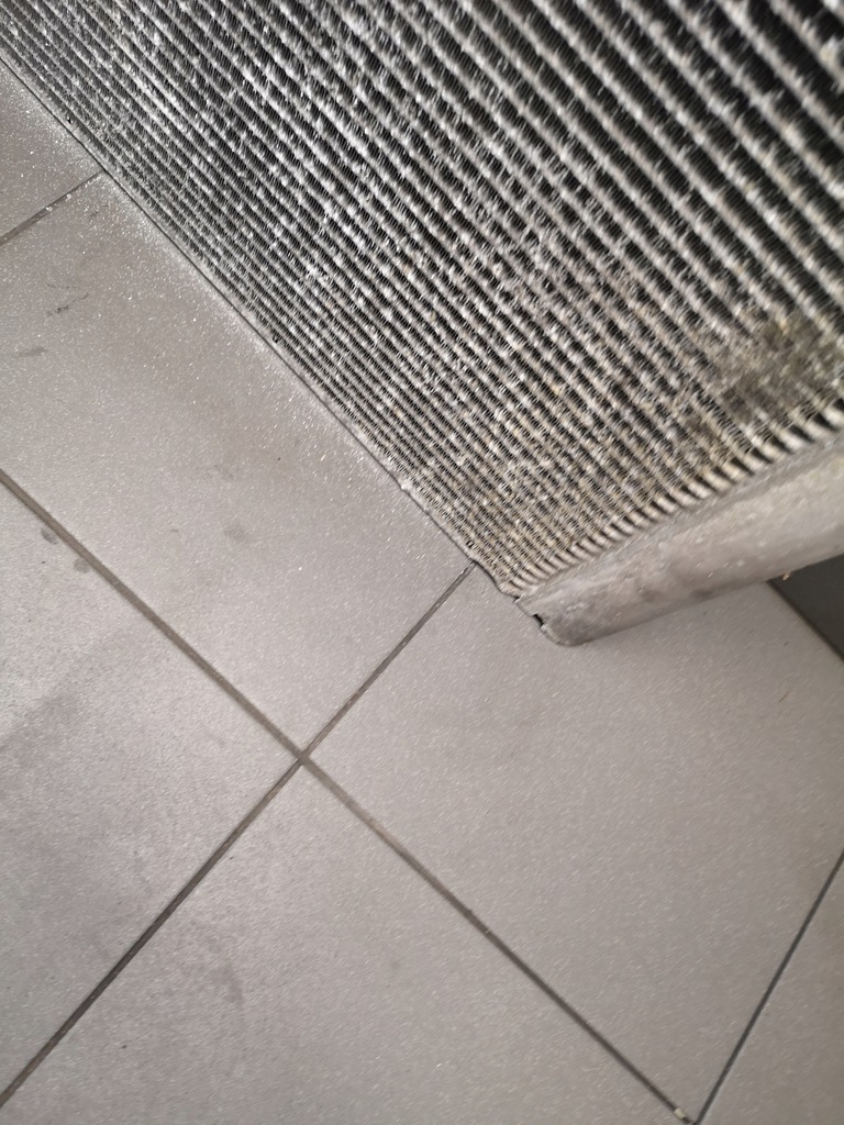 фото №7, Радіатор wody audi s8 d3 5.2 fsi v10 4e0121251f