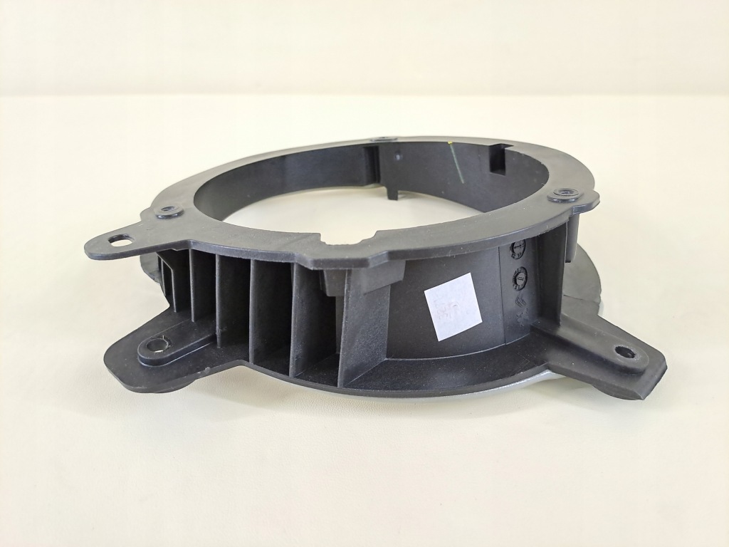 Купить Opel corsa f 21r кронштейн рамка динамика левый задний  левая задняя