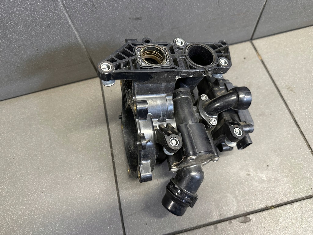 фото №5, Корпус термостата audi vw 06l121111h