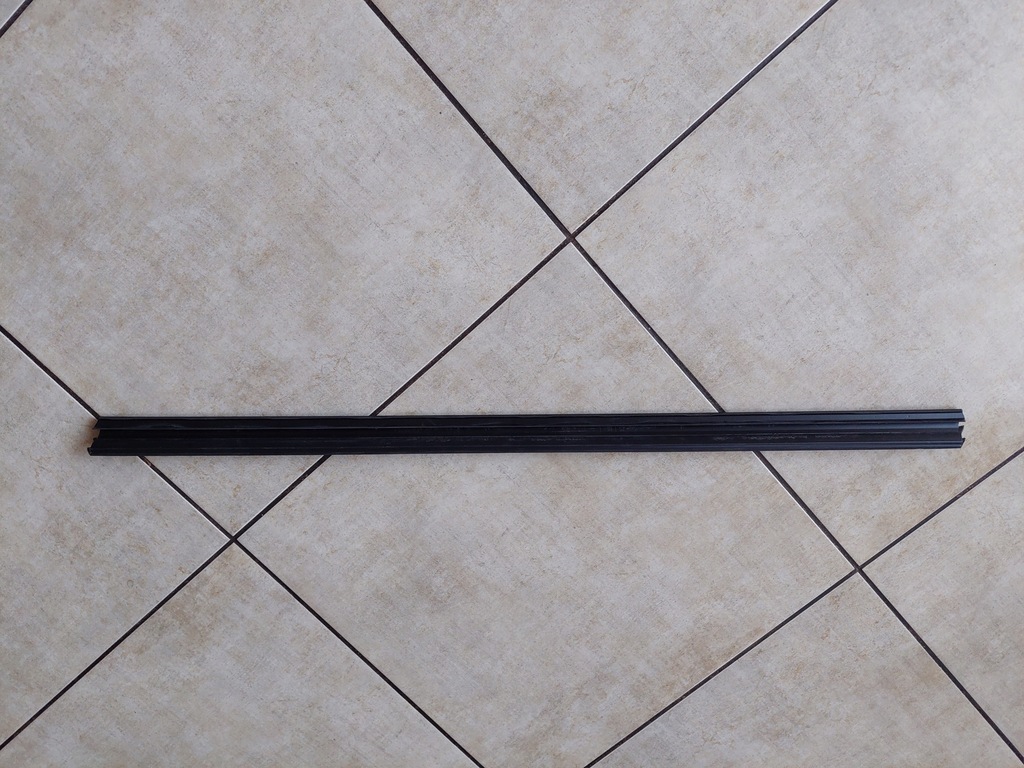 фото №1, Молдинг уплотнитель - правый перед - toyota proace