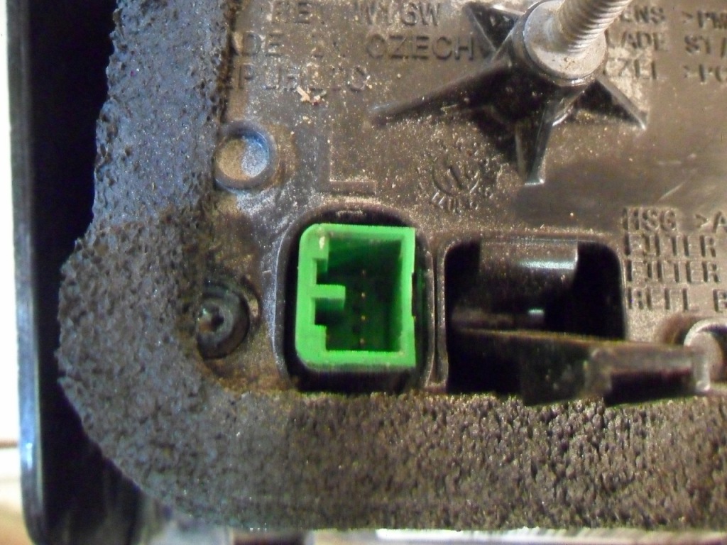 Фара левая задний land rover discovery sport Недорого