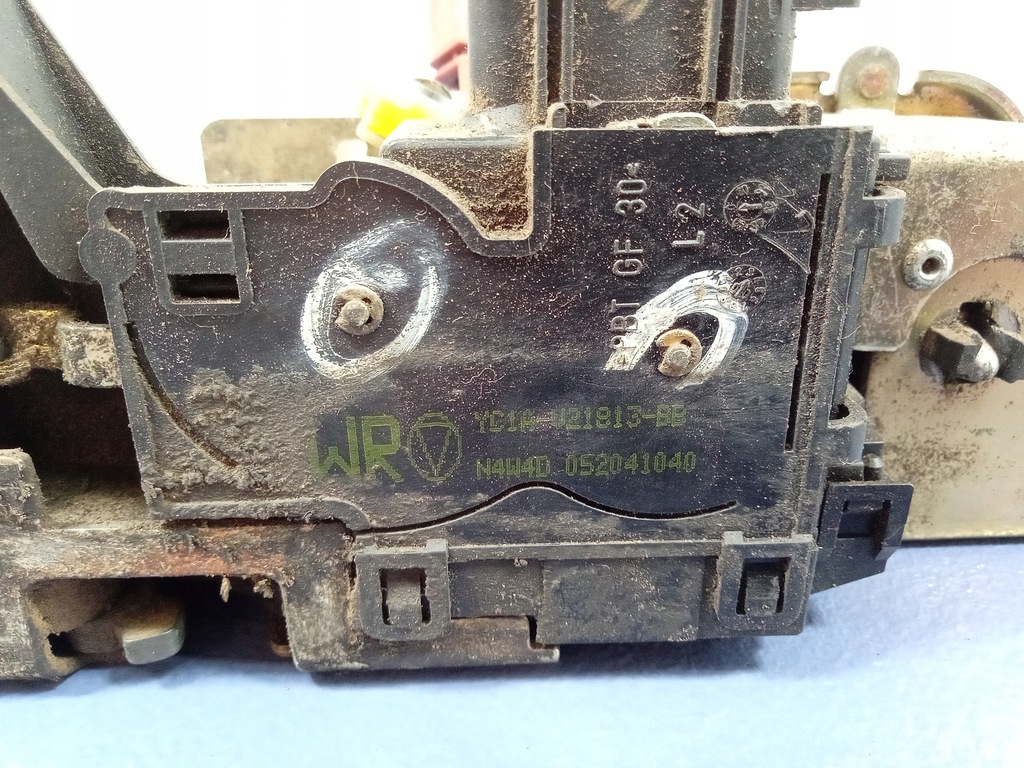 фото №6, Transit mk6 замок дверь перед левый yc1av21813bb