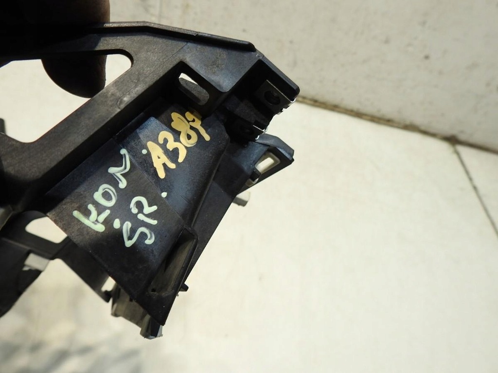 фото №2, Каркас рамка радио audi a3 8pa sportback 8p0858005d