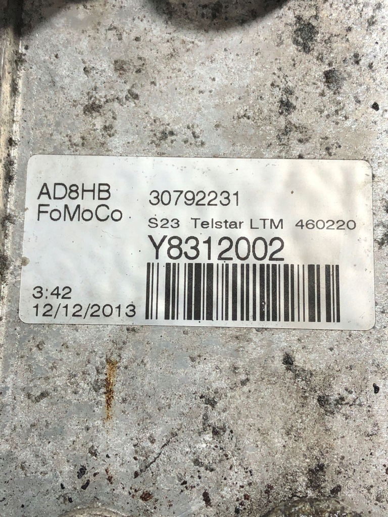 Купить 2014 volvo xc60 радиатор масла коробки передач 30792231