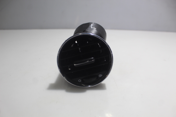 фото №1, Решётка обдув левая peugeot 308 i