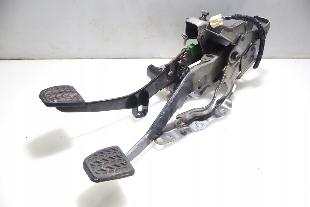 фото №3, Педали toyota aygo ii lift 1.0vvt-i